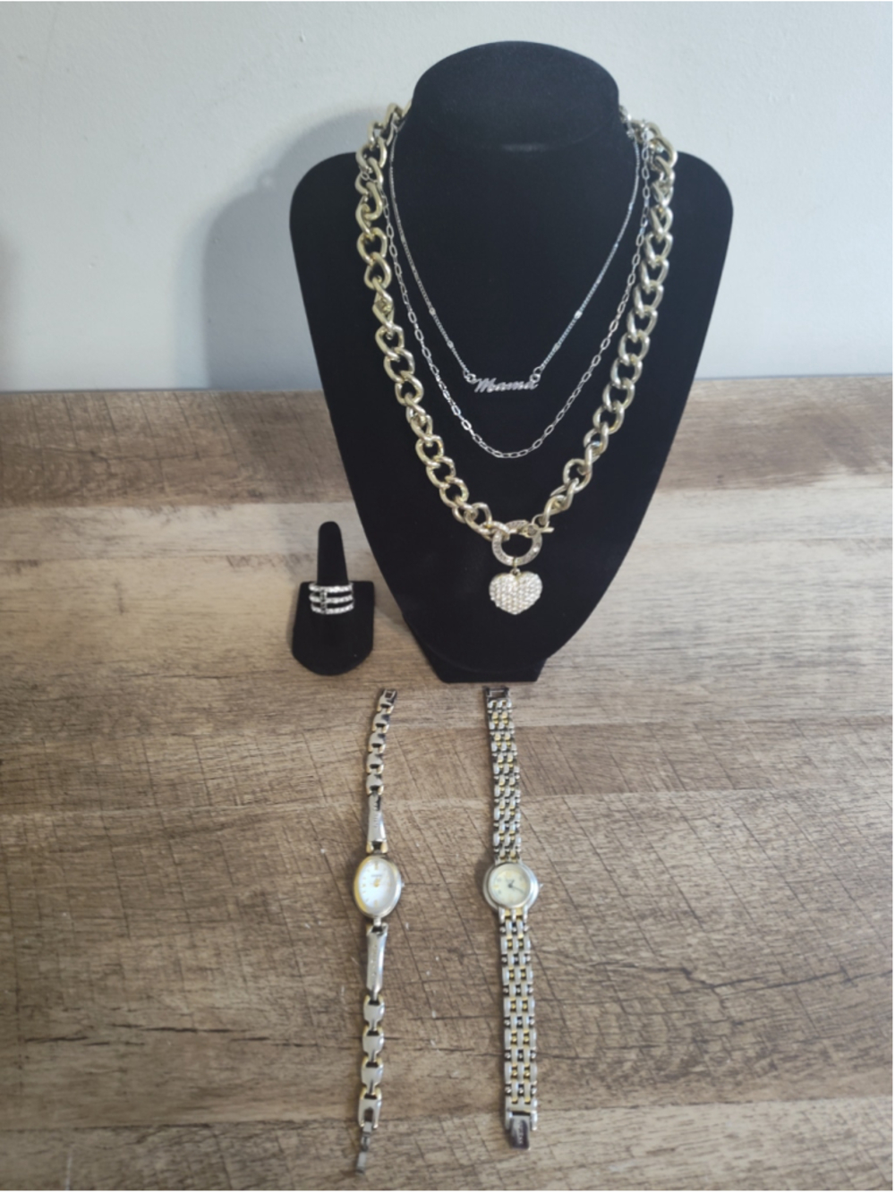 Women's Guess Jewelry Set Necklace Ring and Watches Gold Silver One Size